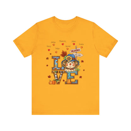 Love Being Grandma Personalised T-shirt - Perfect for Thanksgiving, Gift for Mom & Grandma, Cozy Autumn Style, Seasonal Fashion, Cute Thanksgiving Tops