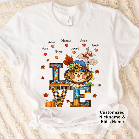 Love Being Grandma Personalised T-shirt - Perfect for Thanksgiving, Gift for Mom & Grandma, Cozy Autumn Style, Seasonal Fashion, Cute Thanksgiving Tops